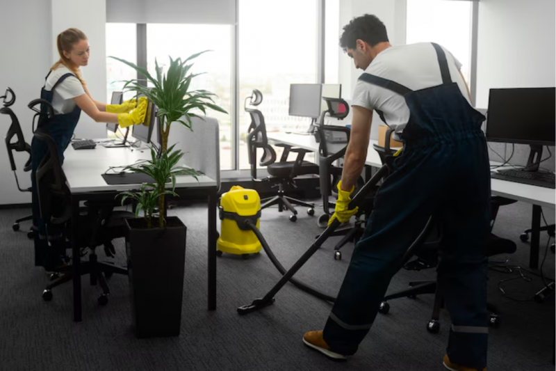 Empresa terceirizada em limpeza: como escolher a melhor para o seu negócio Empresa terceirizada em limpeza: como escolher a melhor para o seu negócio