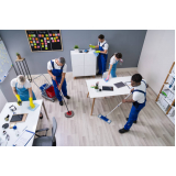 Equipe de Limpeza Pesada